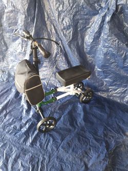 Knee scooter