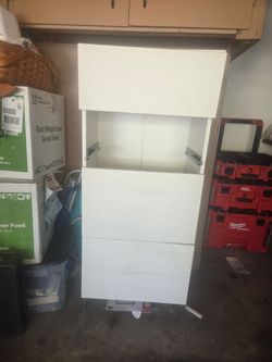 IKEA 4-drawer chest with textured front