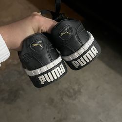 Shoes: Pumas
