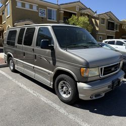 2003 Ford E-150