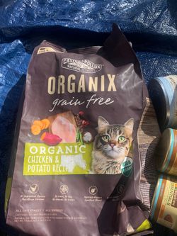 Castor & Pollux Cat Food