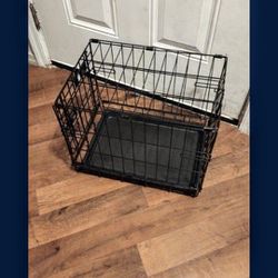 Like New Small Pet Crate *See Photo Of Measurements* Pick Up Only 67th Ave & Thomas