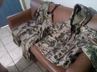 Cabela’s MT050 Whitetail  Camo Jacket and pants