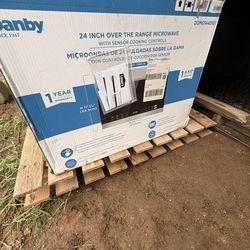 Danby 24” Over-the-Range Microwave, model Danby DOM014401G1.