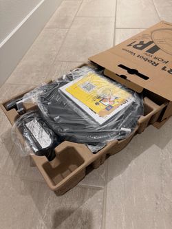 Bissell R1 Robot Vacuum