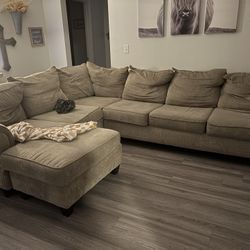 Sectional Couch 