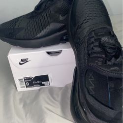 Nike Air Max 270 Black Size 9