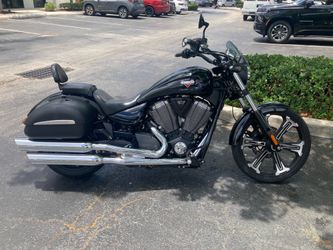 2016 victory Vegas