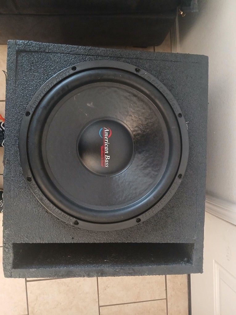 15" Custpmbox And Subwoofer