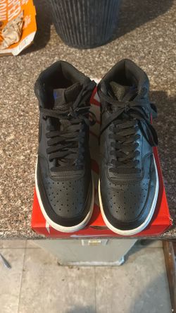 Men Size 9 Air Force