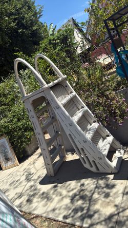 Ladder With Safety