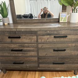 Dresser - 6 Drawer With Mirror