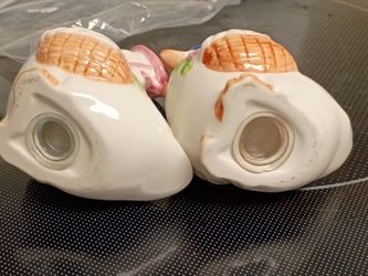 Vintage goose salt and pepper shakers