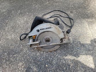 Black And Decker 7 1/4 Inch Circular Saw