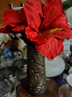 See 3 pictures  carved Wood look ceramic vase