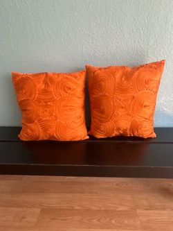 Decorative Pillows - Set of 2 Throw Pillows