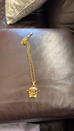 Versace chain