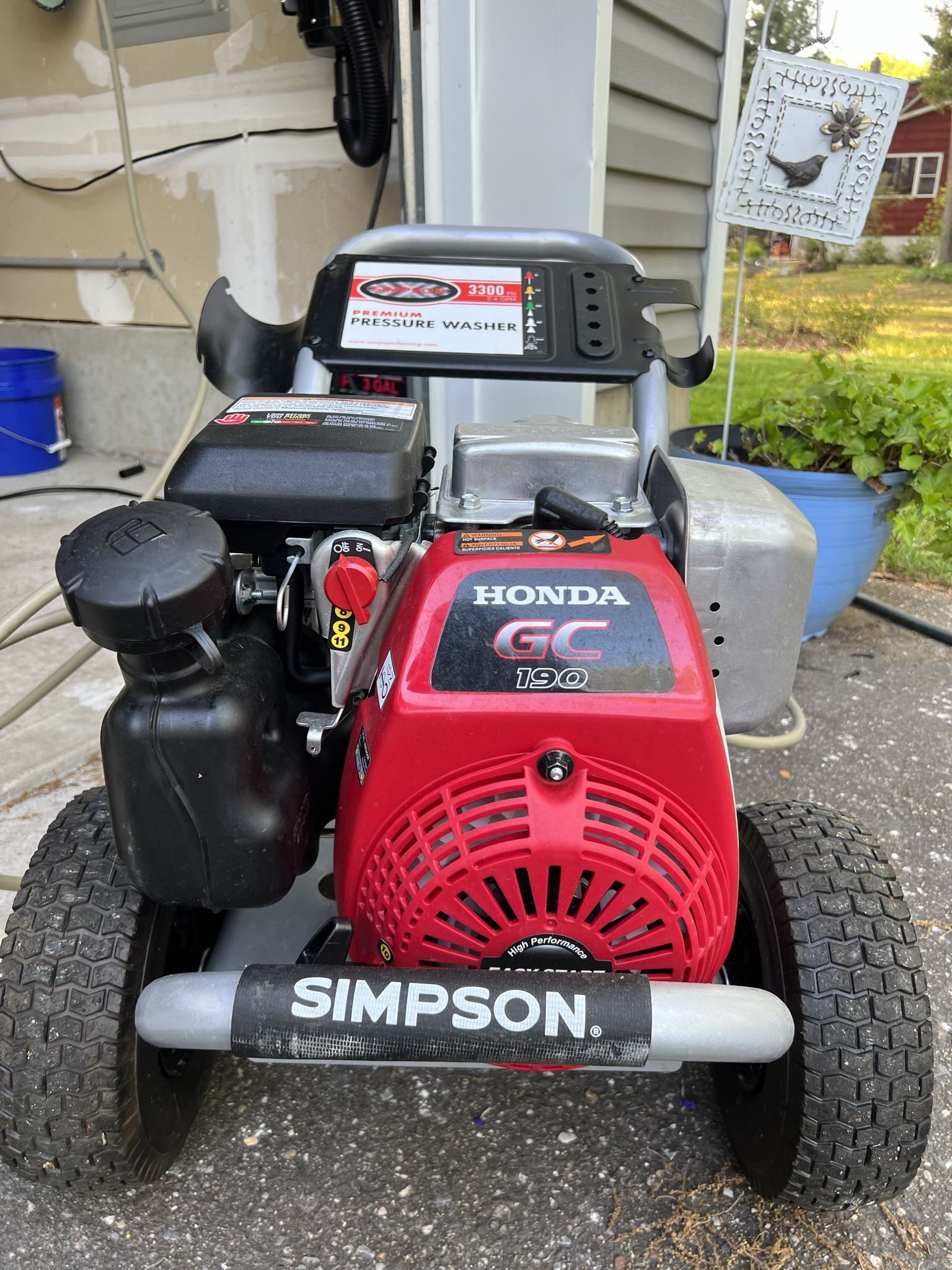 Simpson megashot 3300 psi at 2.4 sale gpm honda gc190 premium gas pressure washer