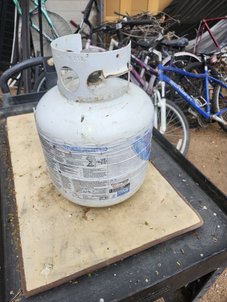 Propane Tank VERY GOOD CONDITION