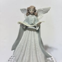 Lladro Porcelain Figurine 