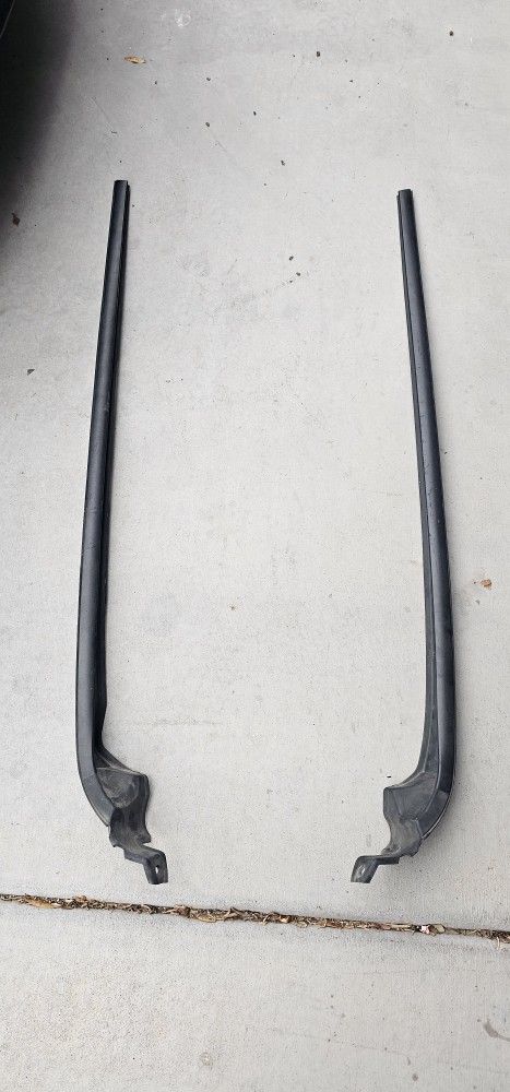 2018-2025 HONDA ODYSSEY  Front Windshield Trimgarnisj