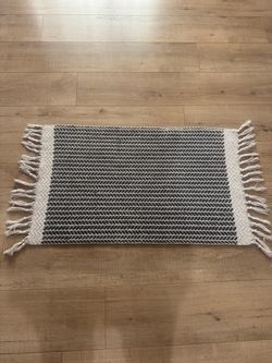 Woven cotton rug