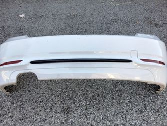2014-2020  bmw 228i F22 F23 M235i M240i 2 series complete back bumper with all the accessories OEM.