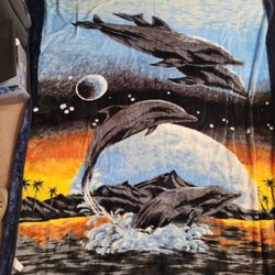 Full/Queen Size Blanket