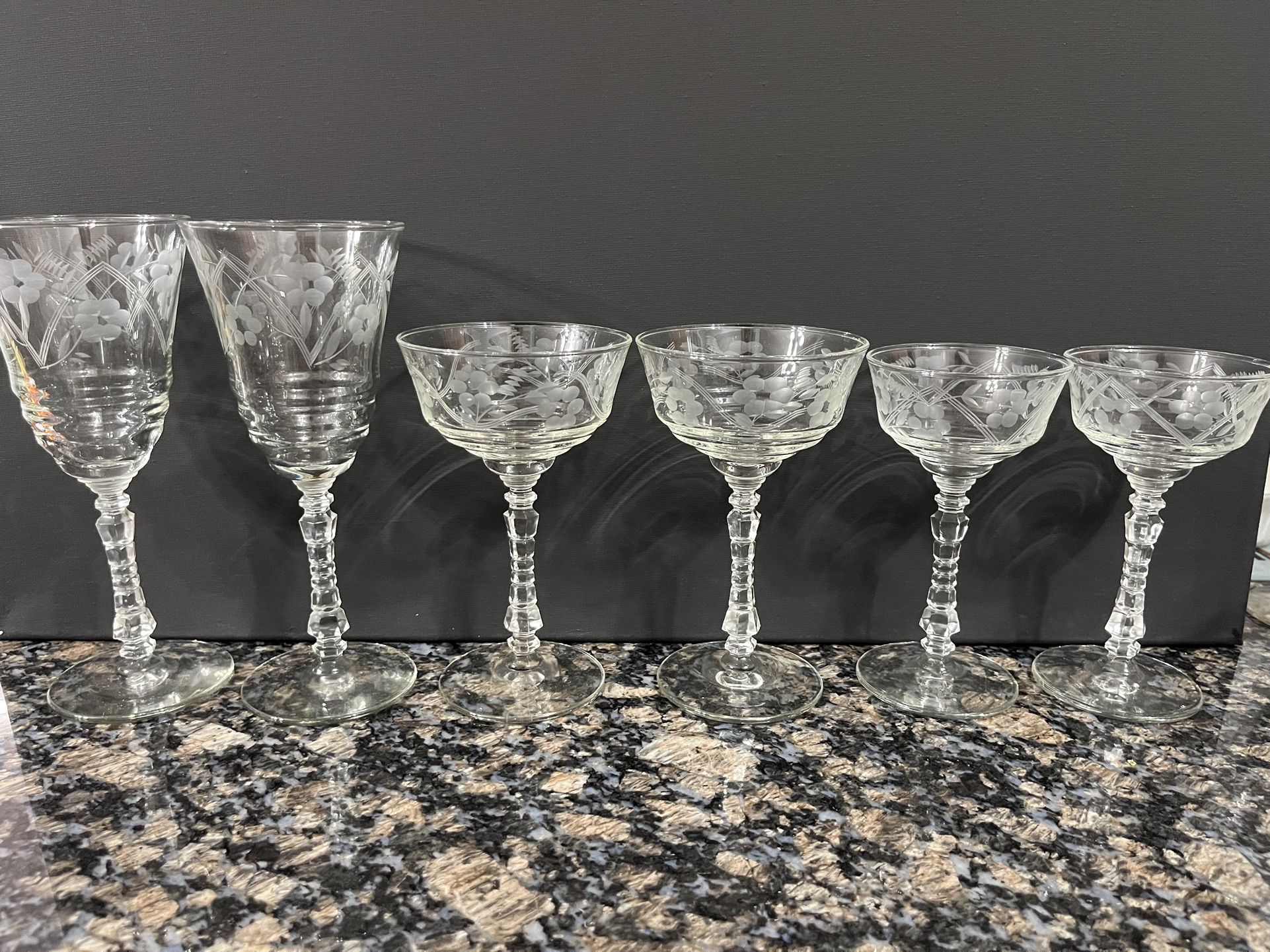 Vintage Gorgeous Cur Crystal Champagne Wine And Water