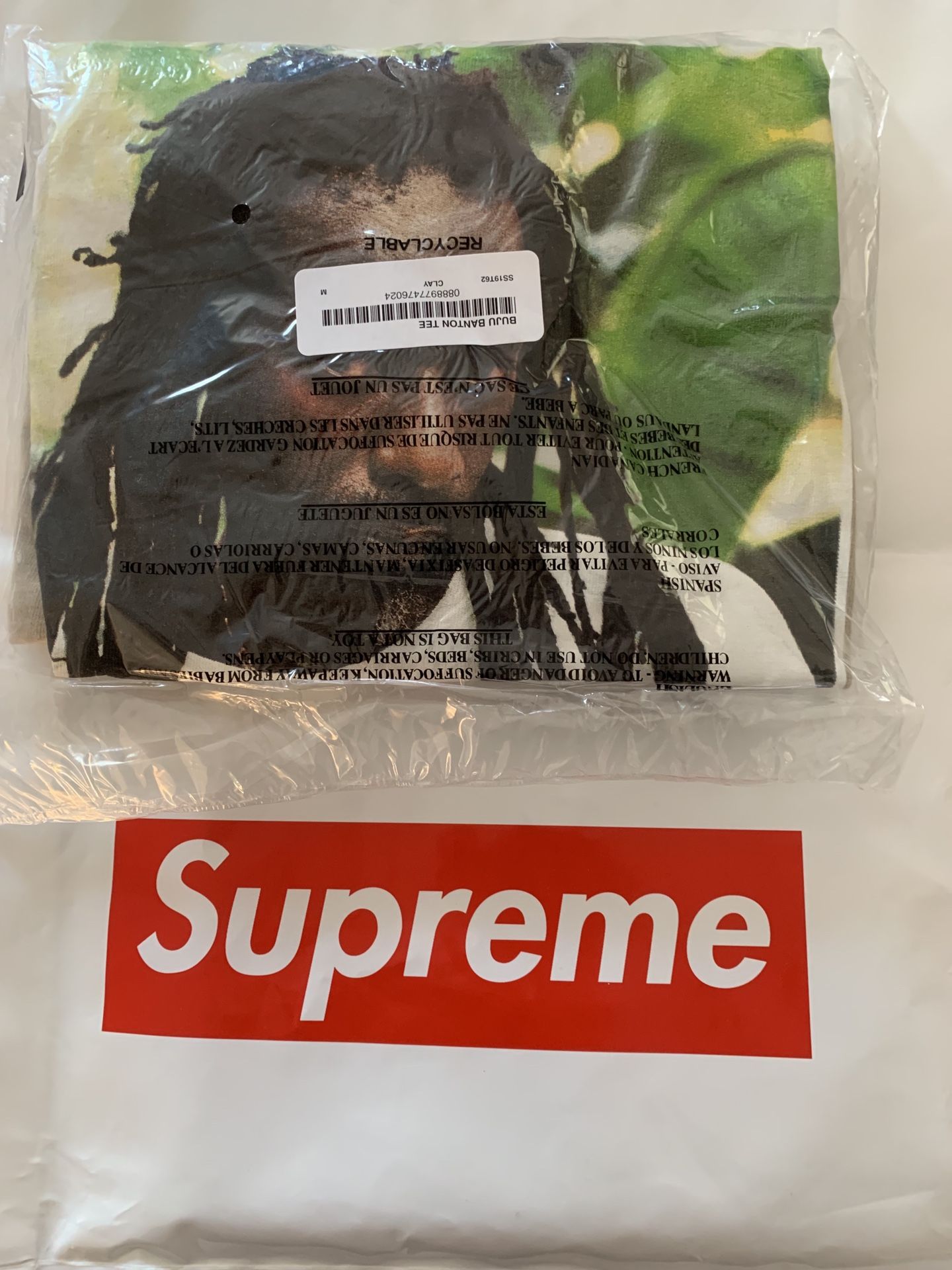 Supreme buju tee medium