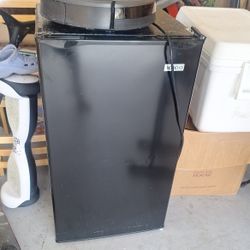 small refrigerator 