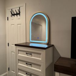 Vanity Mirror With Lights 