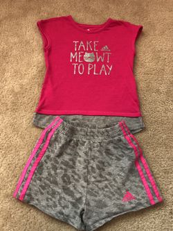 Adidas short set. Size 4t