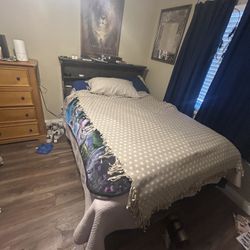 Queen Size Bed With Frame 