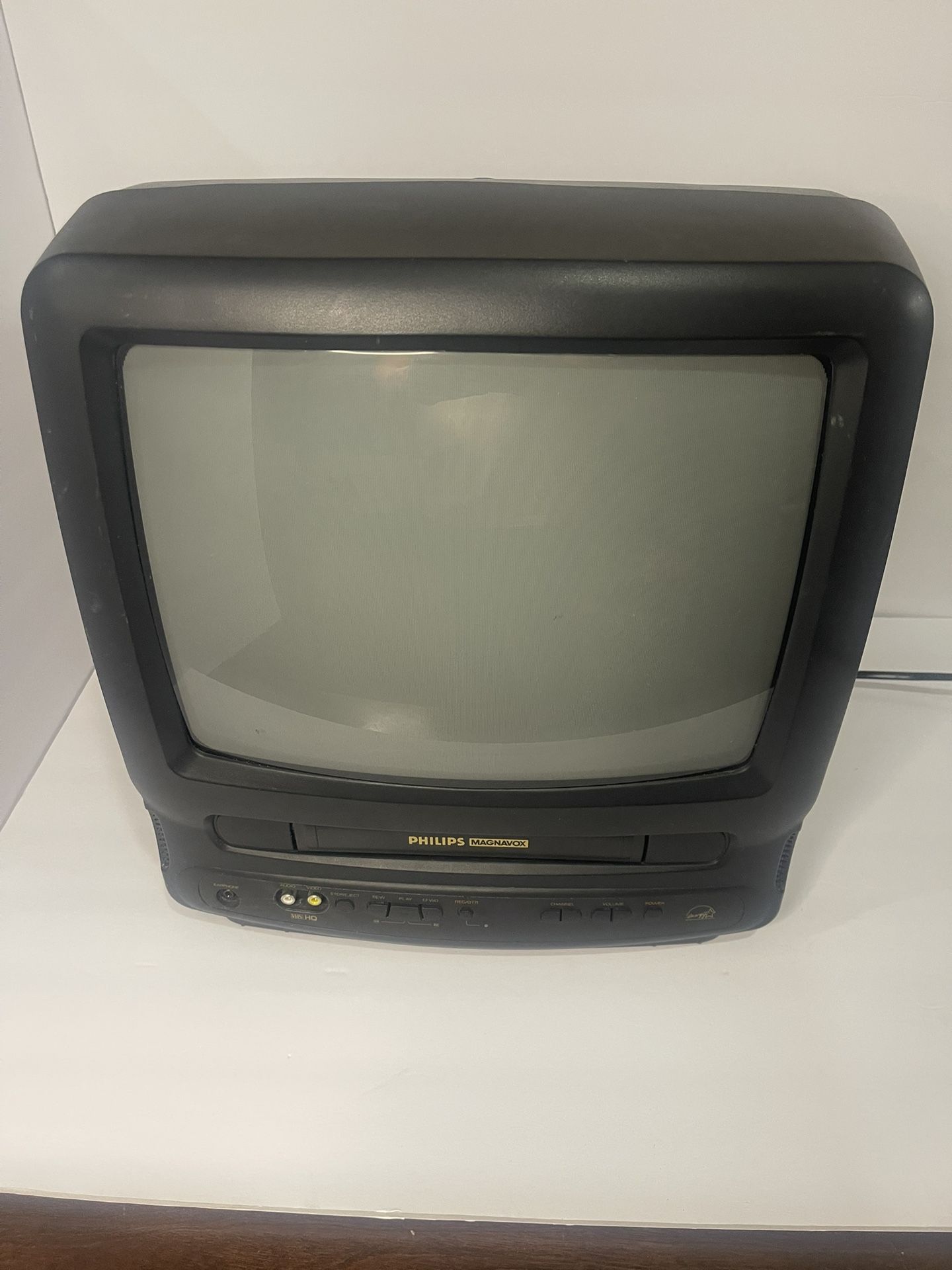 Philips Magnavox 13" CRT TV  Retro Gaming Front Inputs CCA132AT01 Read