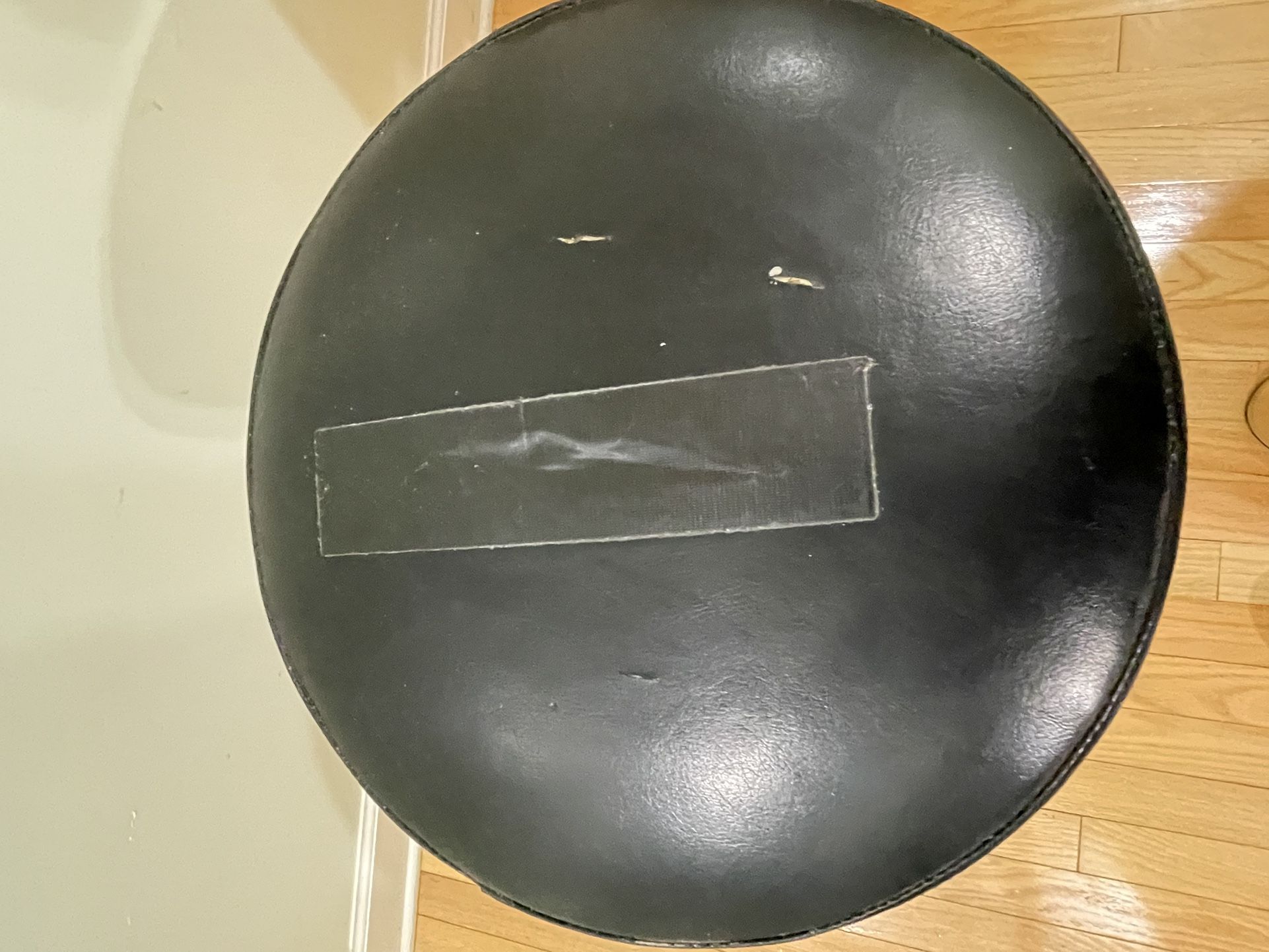 4 Leg Hydraulic Drum Throne  