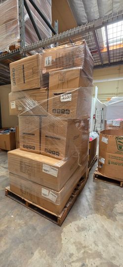 **Pallet Con muebles y mas** Pallet With furniture and more**
