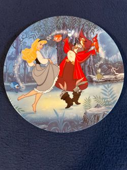 Vintage ‘92 Disney’s Collector Plate "Sleeping Beauty" from Treasured Moments Collection