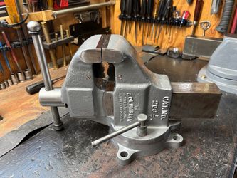 Vintage Columbian USA Bench Vise