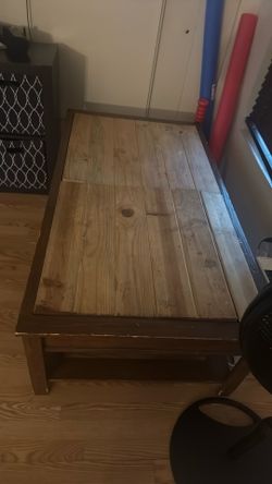 coffee table Free