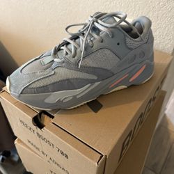 Yeezy 700