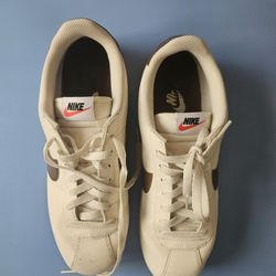Nike - Cortez sneakers (beige and brown)