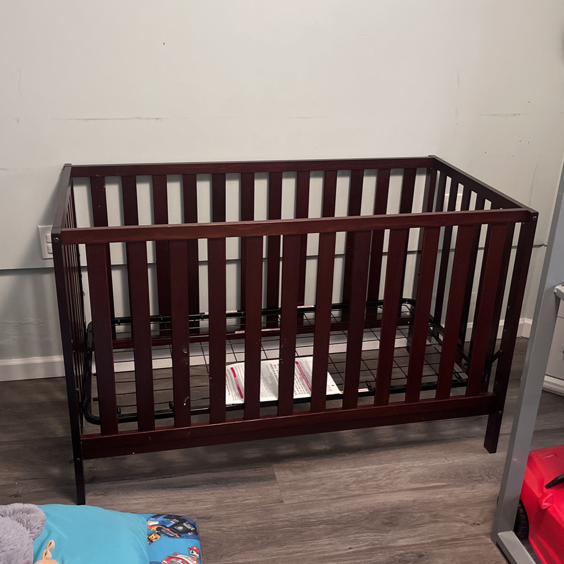 Convertible Baby Crib 