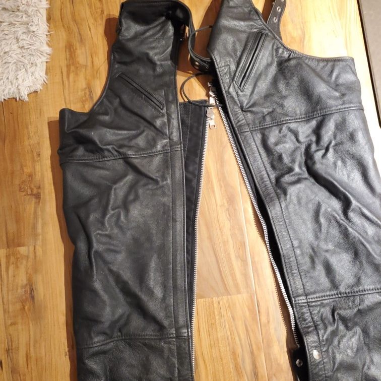 Women's Size Small Motorcycle Chaps And Gloves