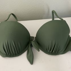 Hollister Green Top