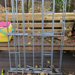 Queen Sized Collapsible Metal platform Bedframe 