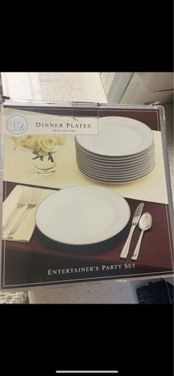 Entertainer's Party Set 12 Dinner Plates
