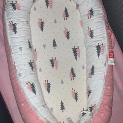 Co Sleeping Baby Lounger 