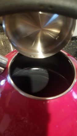 Kettle to heat water
