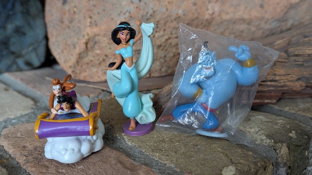 Disney Aladdin & Abu Riding on Magic Carpet Car, Genie, Jasmine Applause 3.5"
